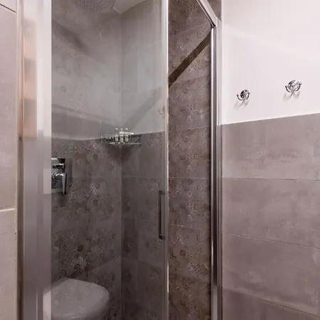 Апартаменты Bnbutler - Sebenico, 28 - Nuovissimo In Isola